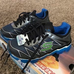 Boys Skechers Shoes - Brand New Size 11